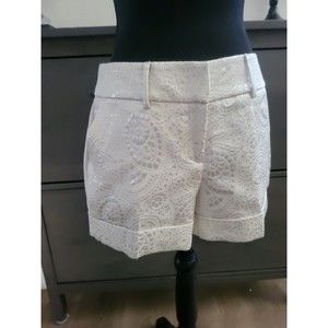 New York & Company White and Metallic pattern Dress Shorts SZ 6